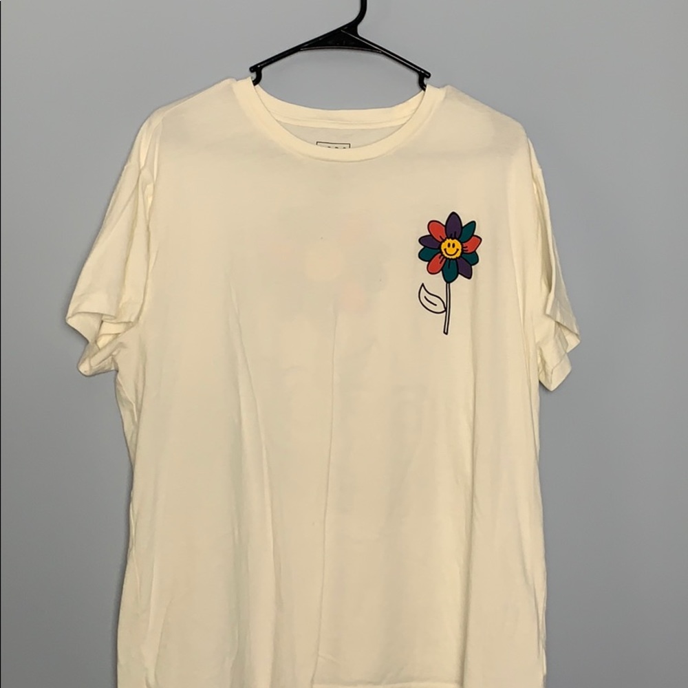 Aeropostale White Graphic Tee